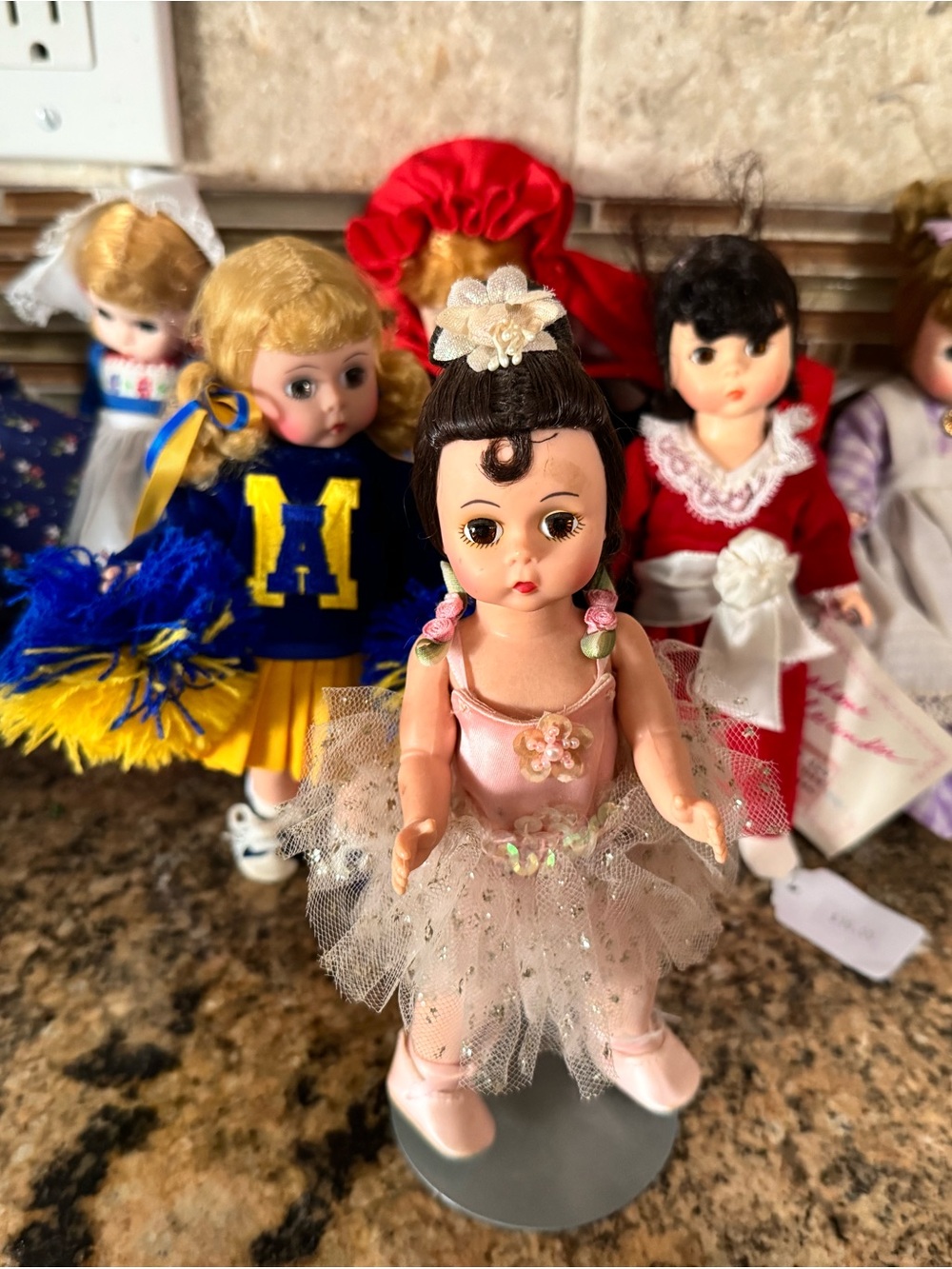 Lot of Madame Alexander dolls 7 total with tags exc like new to new condition